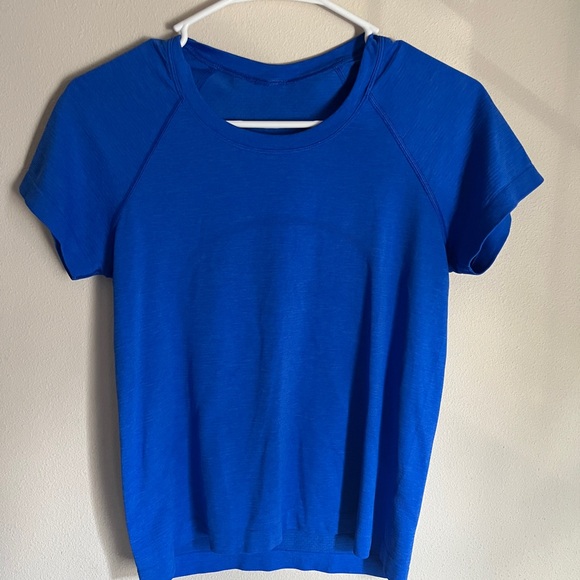lululemon athletica Tops - Swiftly size 8 blue